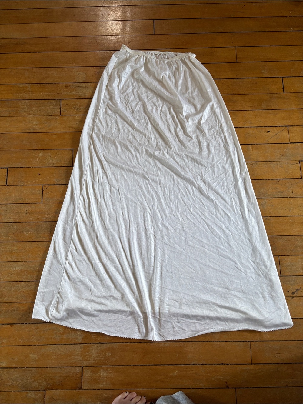 EUC Vintage vassarette White Maxi Slip
